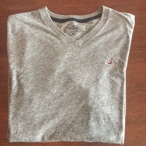 Hollister shirt 👕 size medium